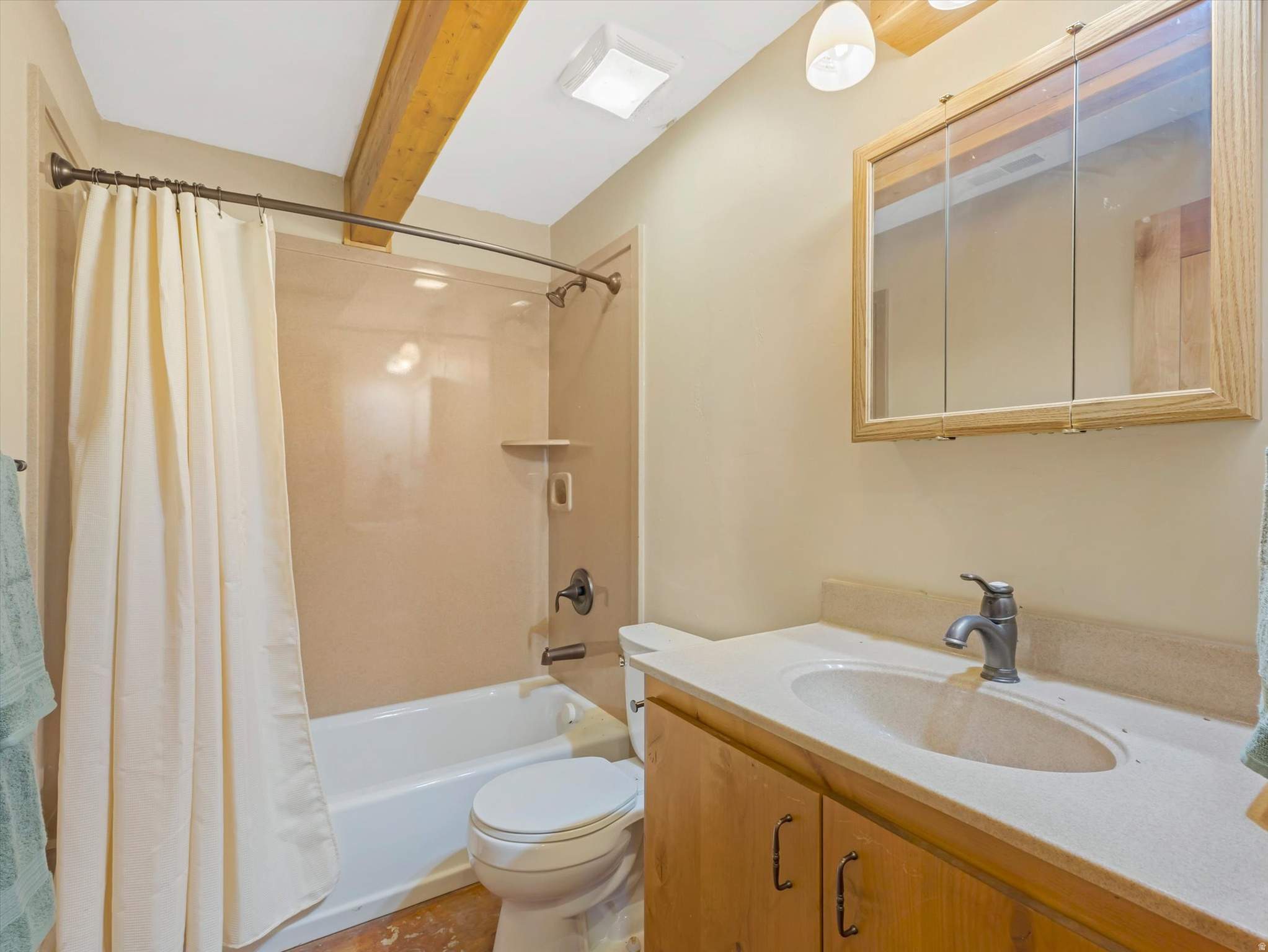 main property photo 35
