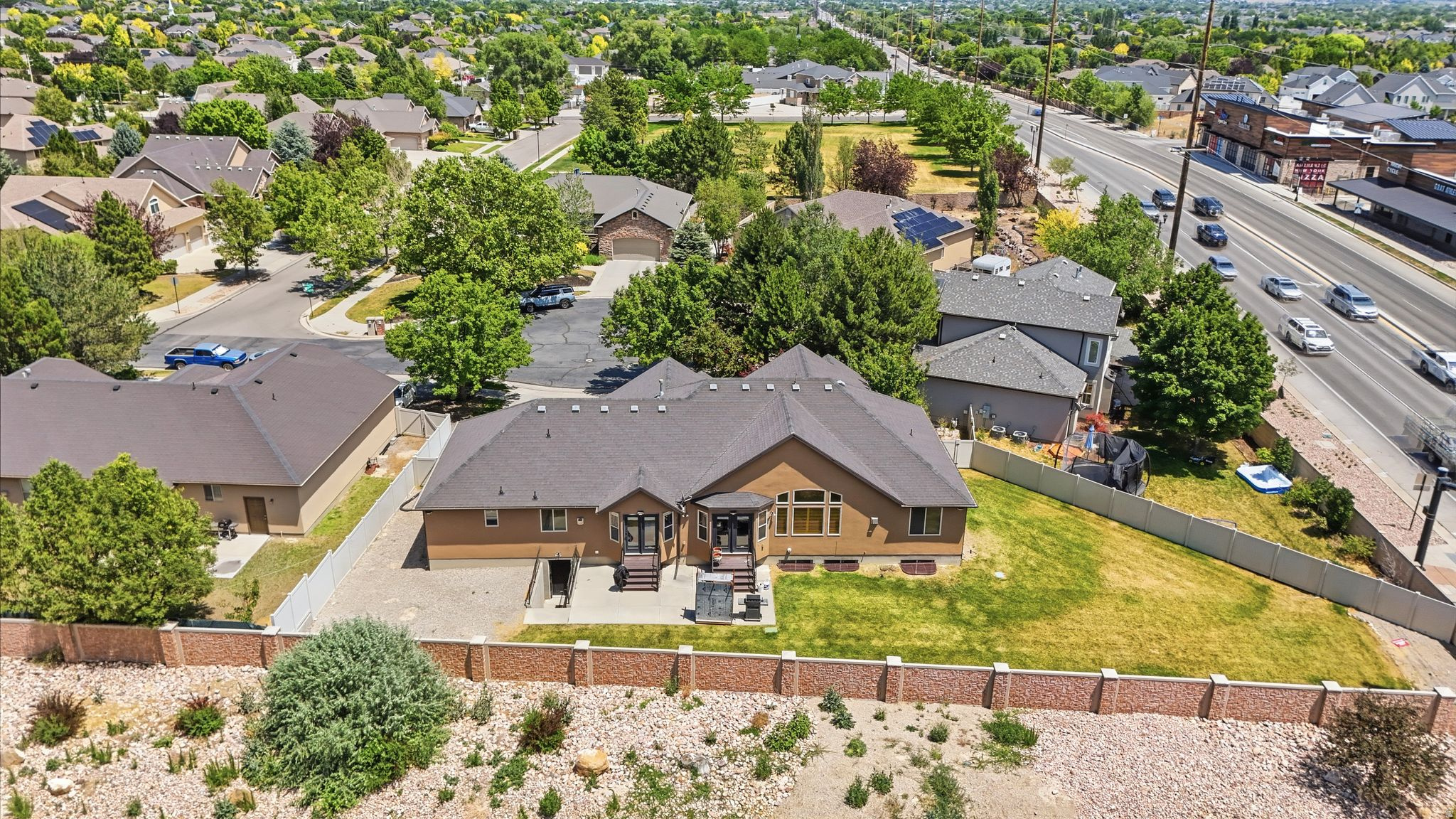 main property photo 38