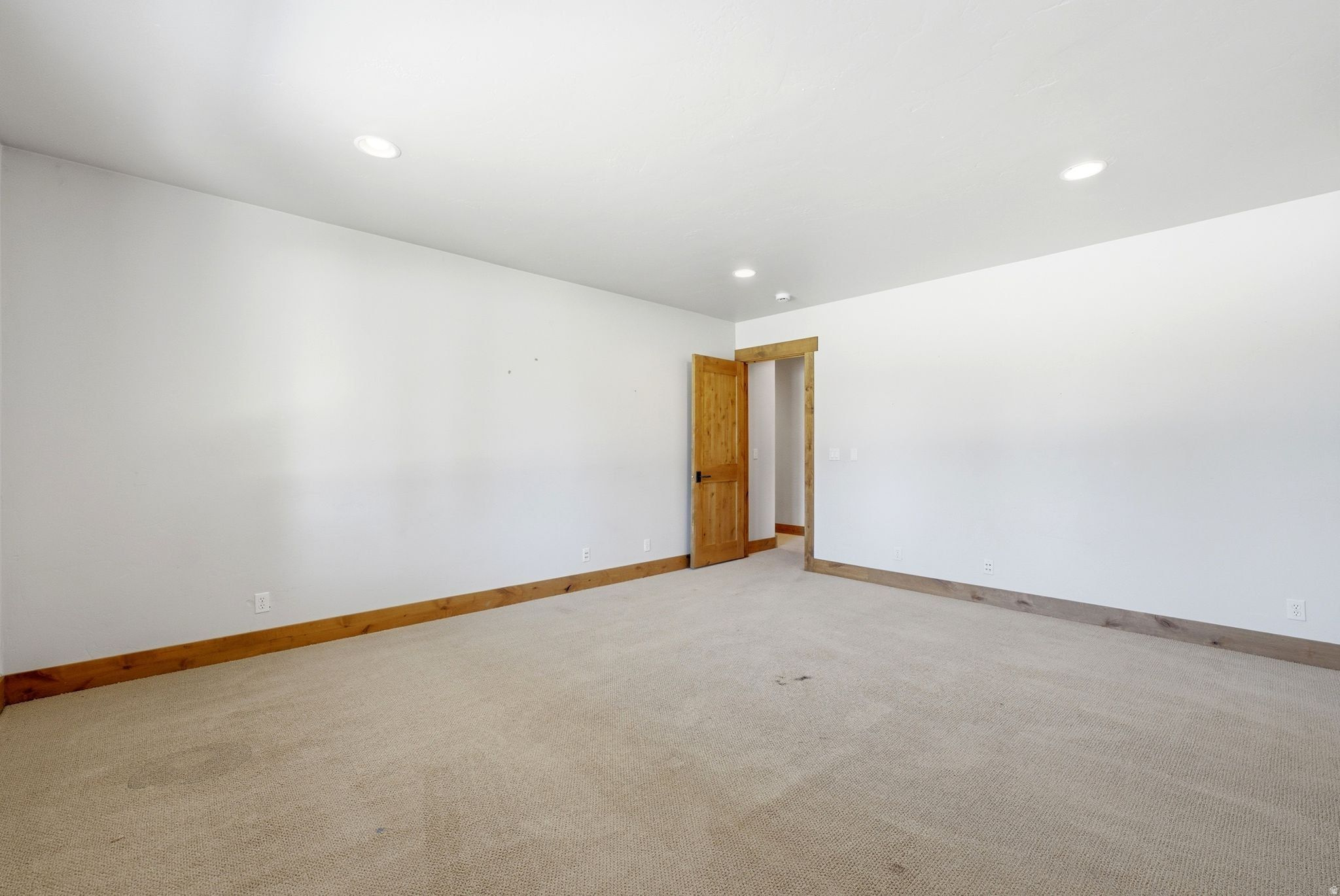 main property photo 78