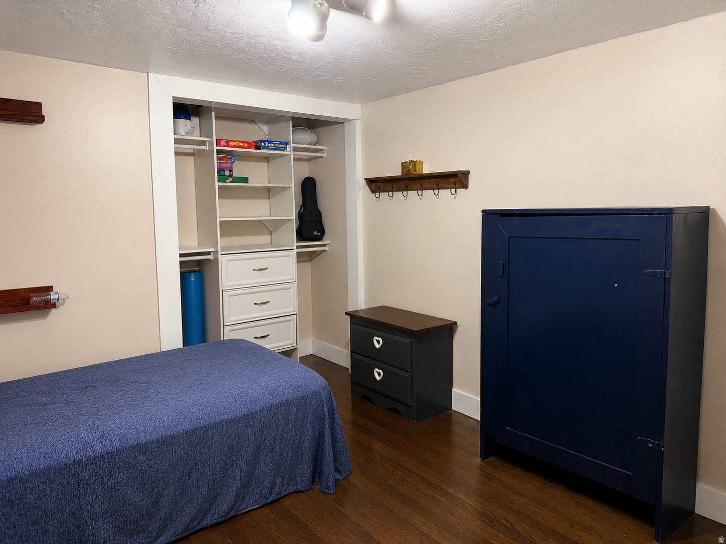 main property photo 6
