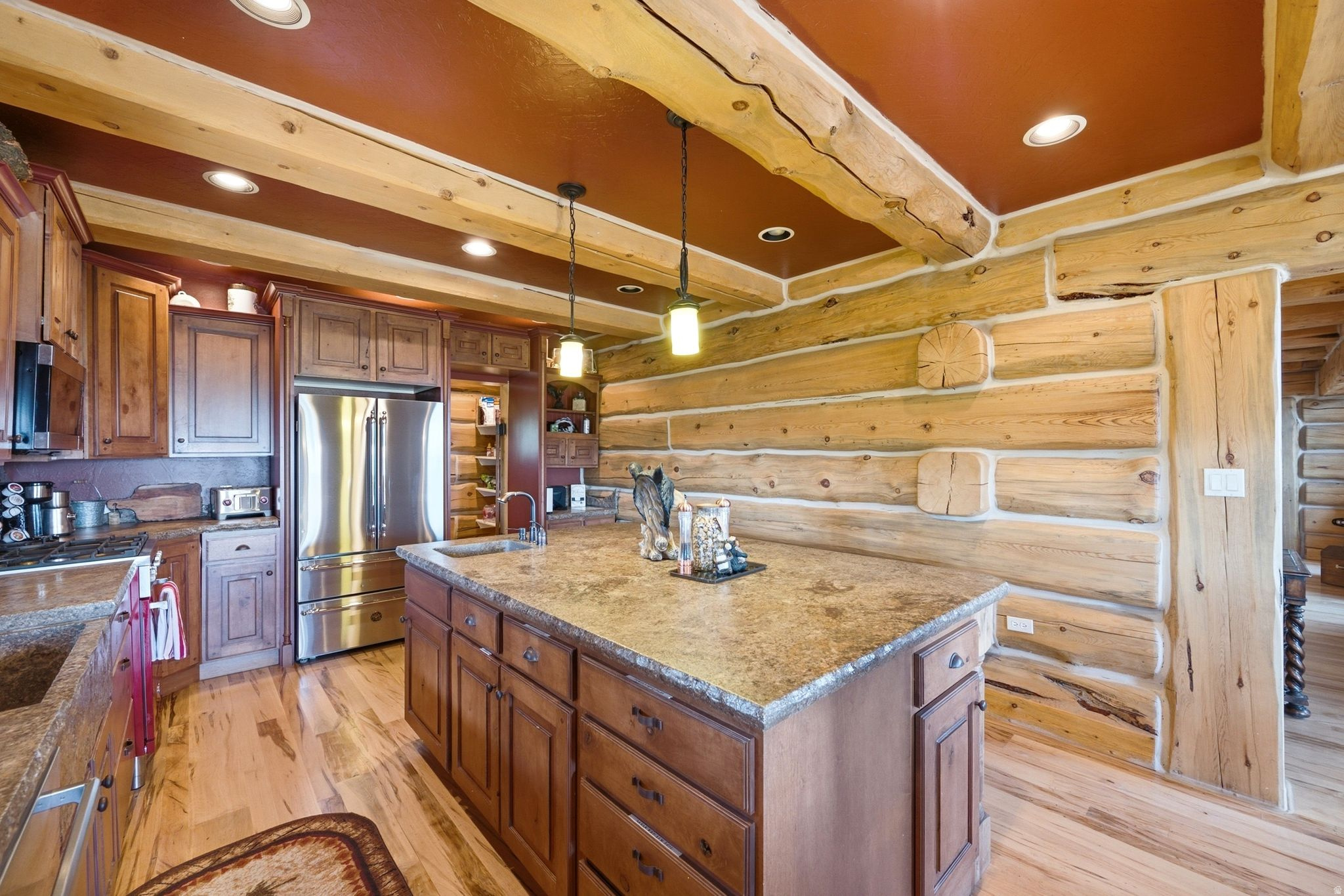 main property photo 12