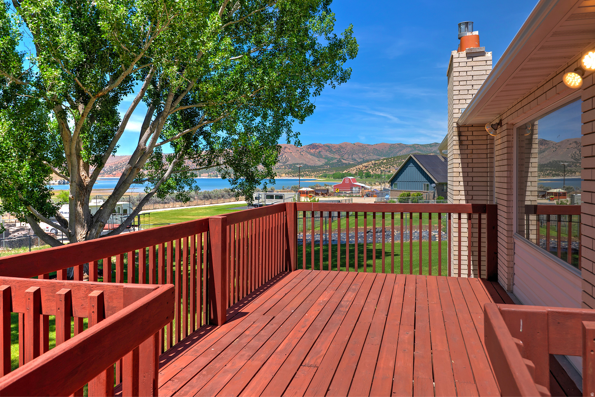 main property photo 37