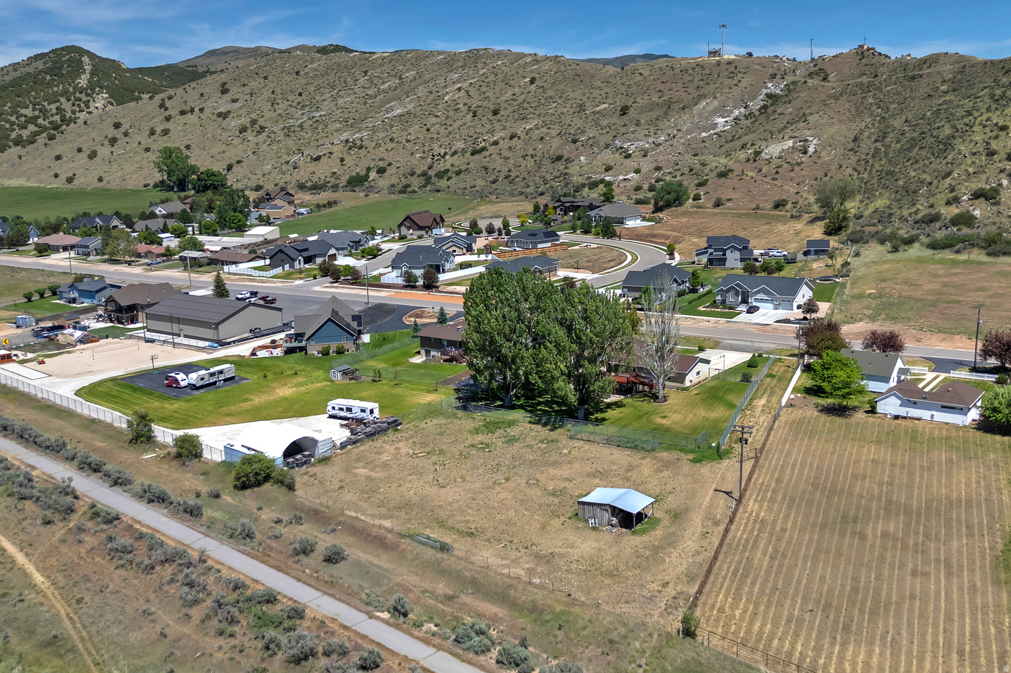 main property photo 45