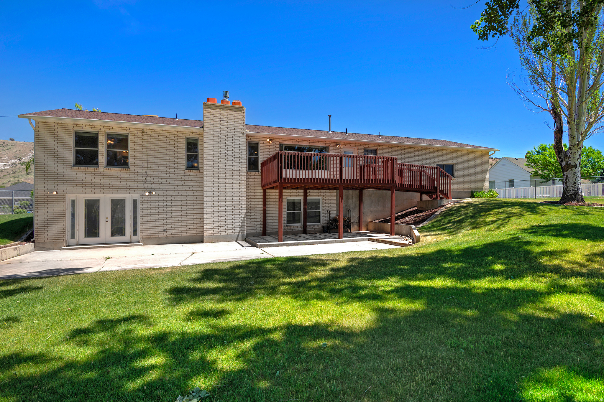 main property photo 49