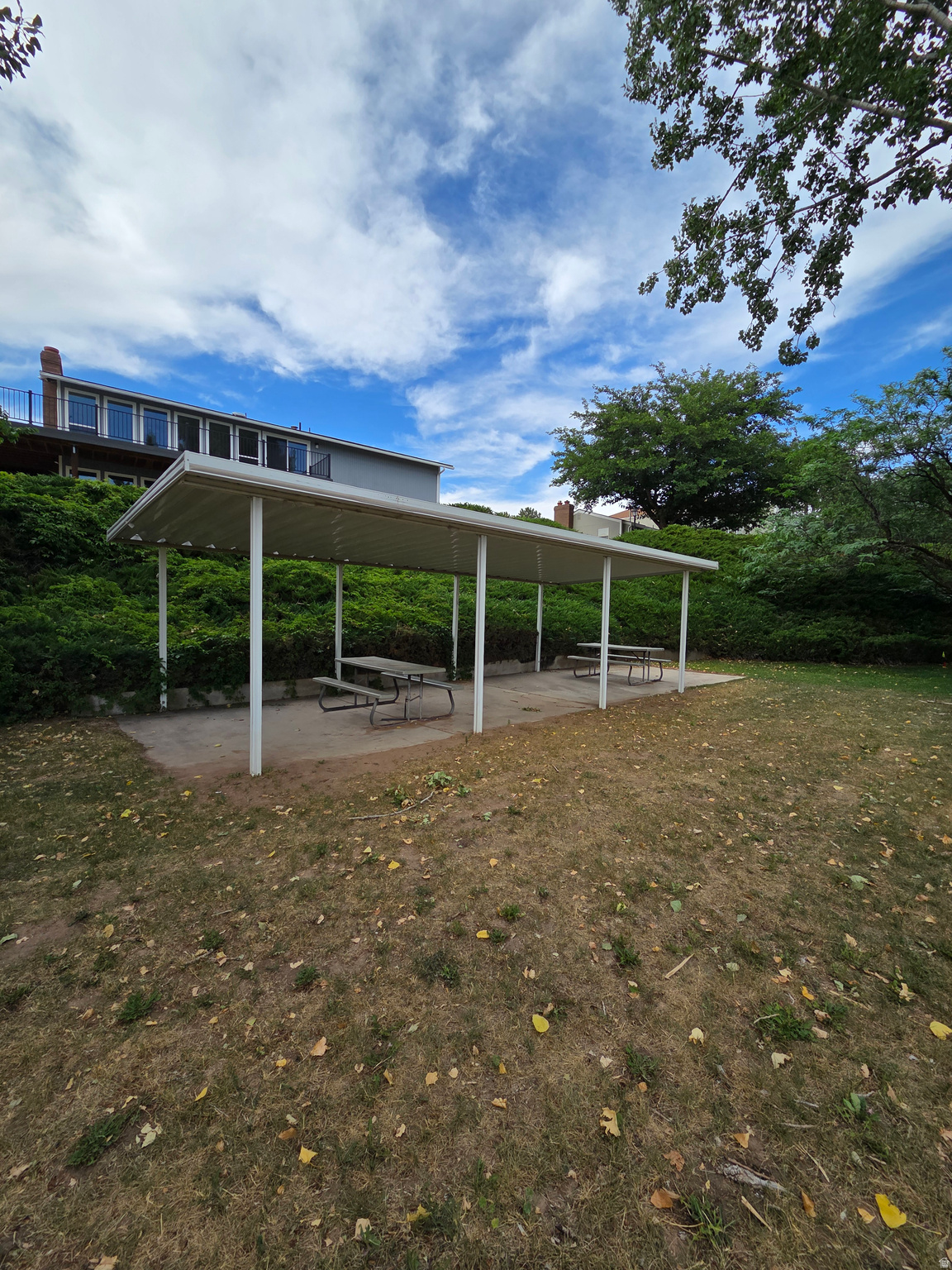 main property photo 20