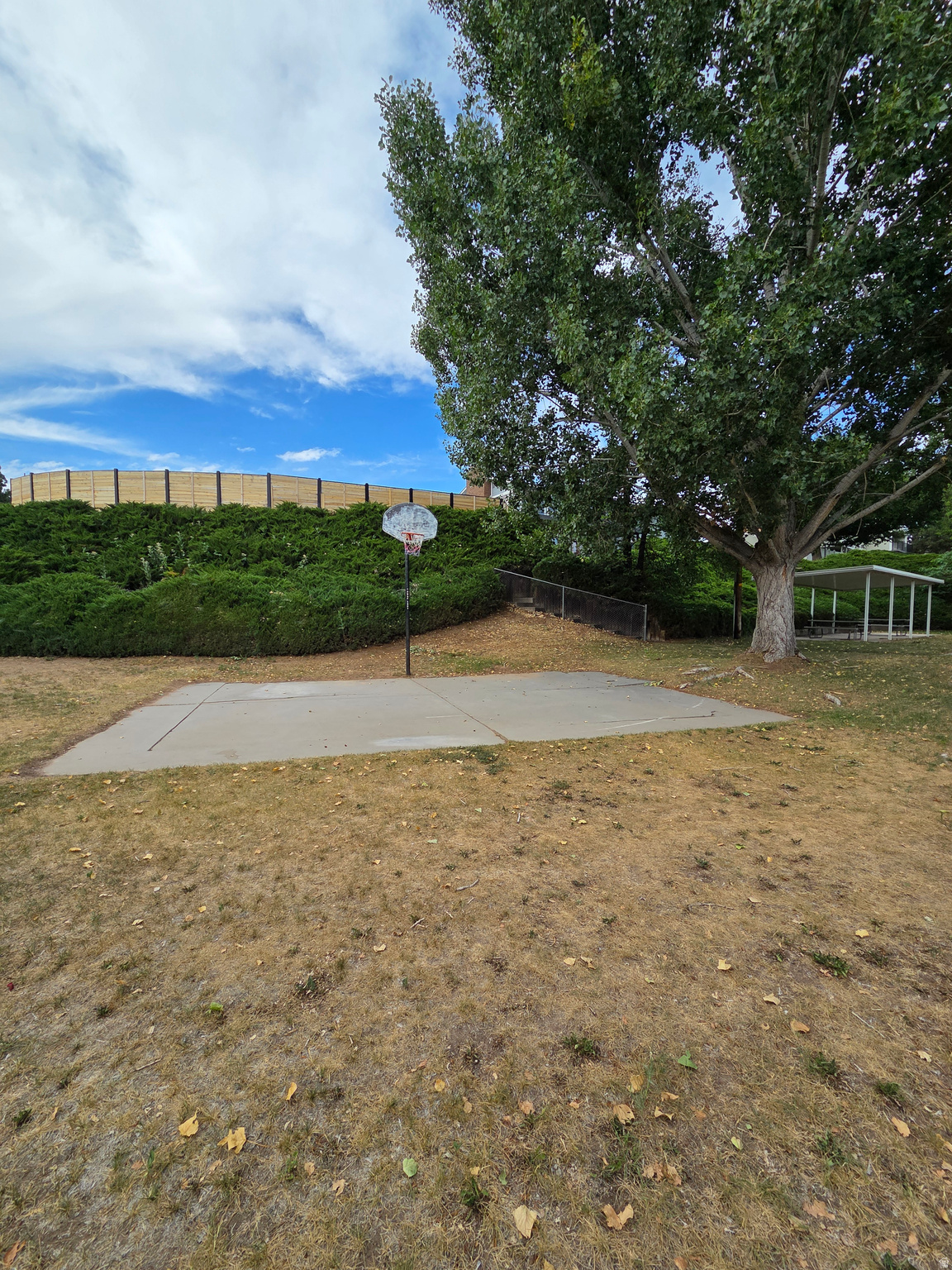main property photo 21
