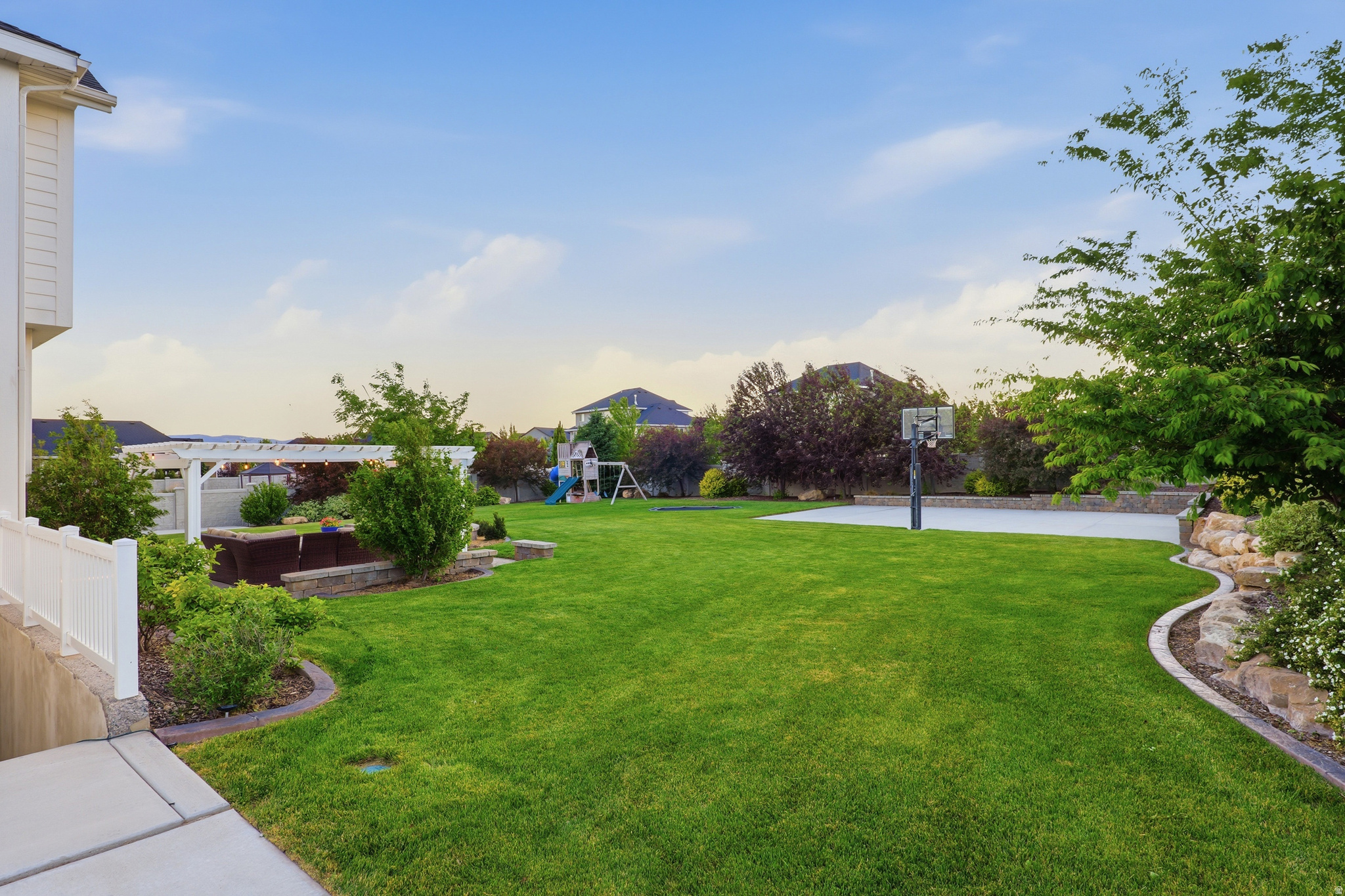 main property photo 51