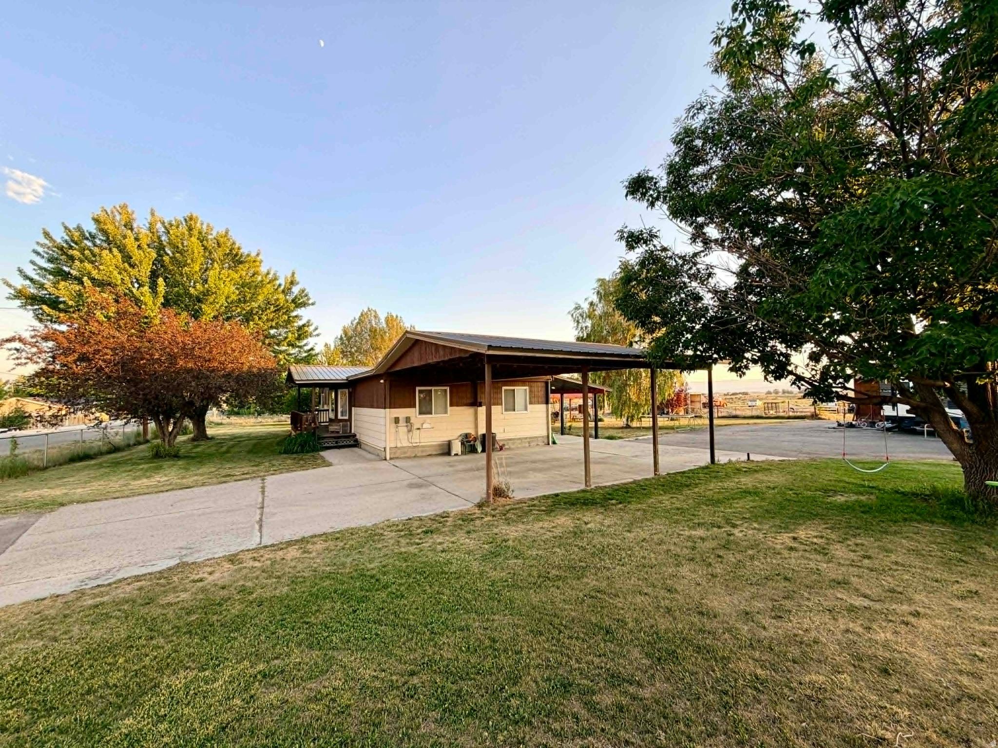 main property photo 2