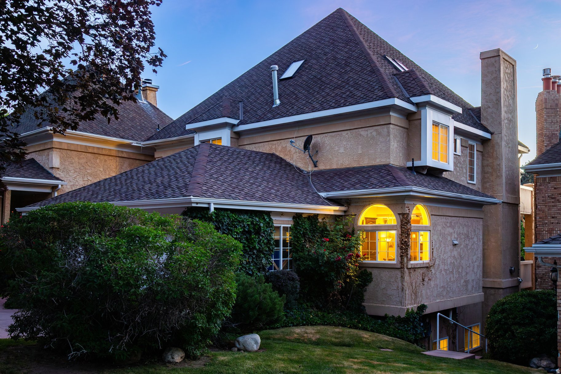 main property photo 40
