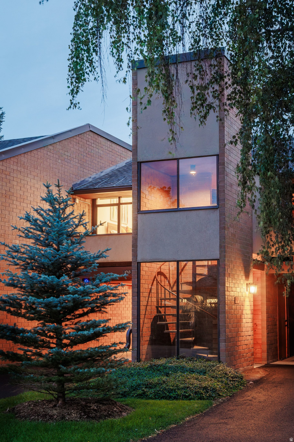 main property photo 56