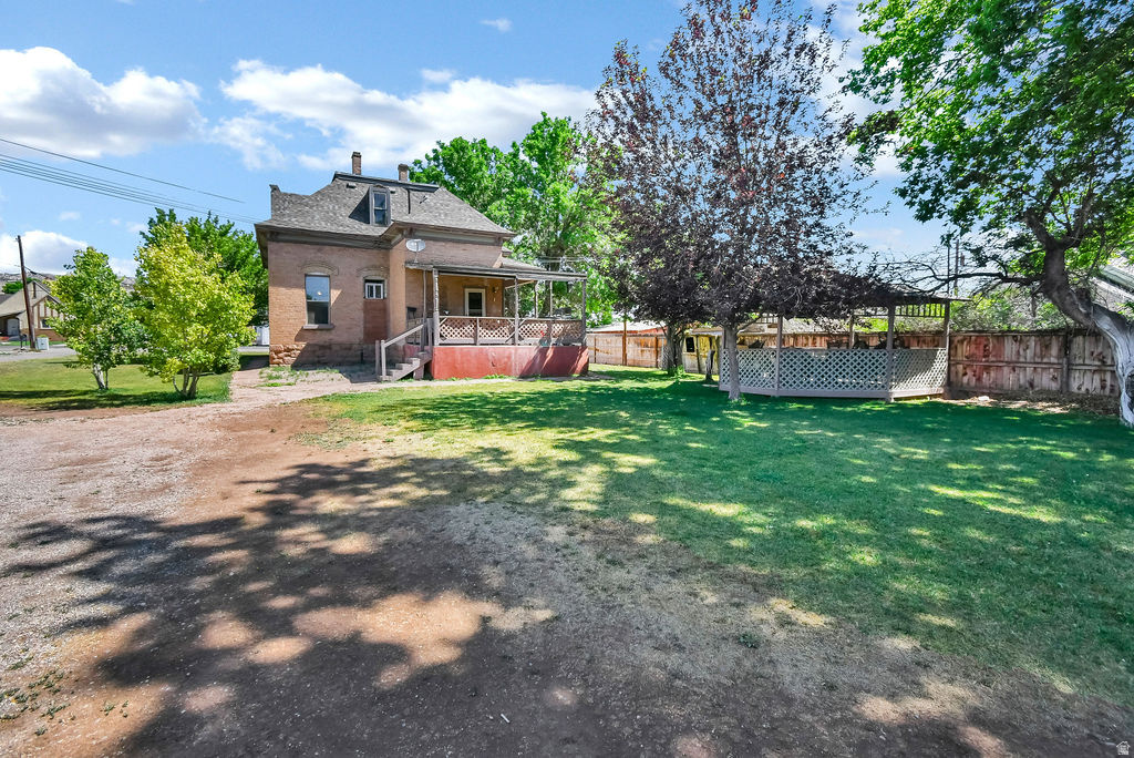 main property photo 27