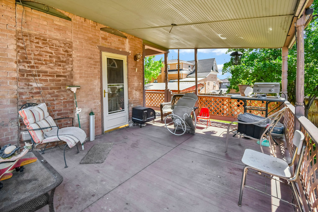 main property photo 28