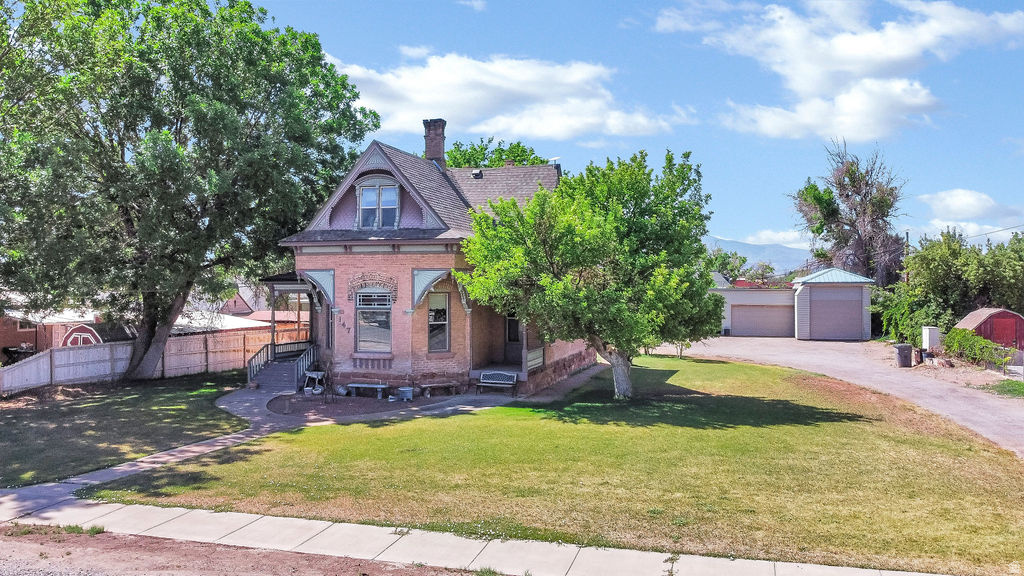 main property photo 31