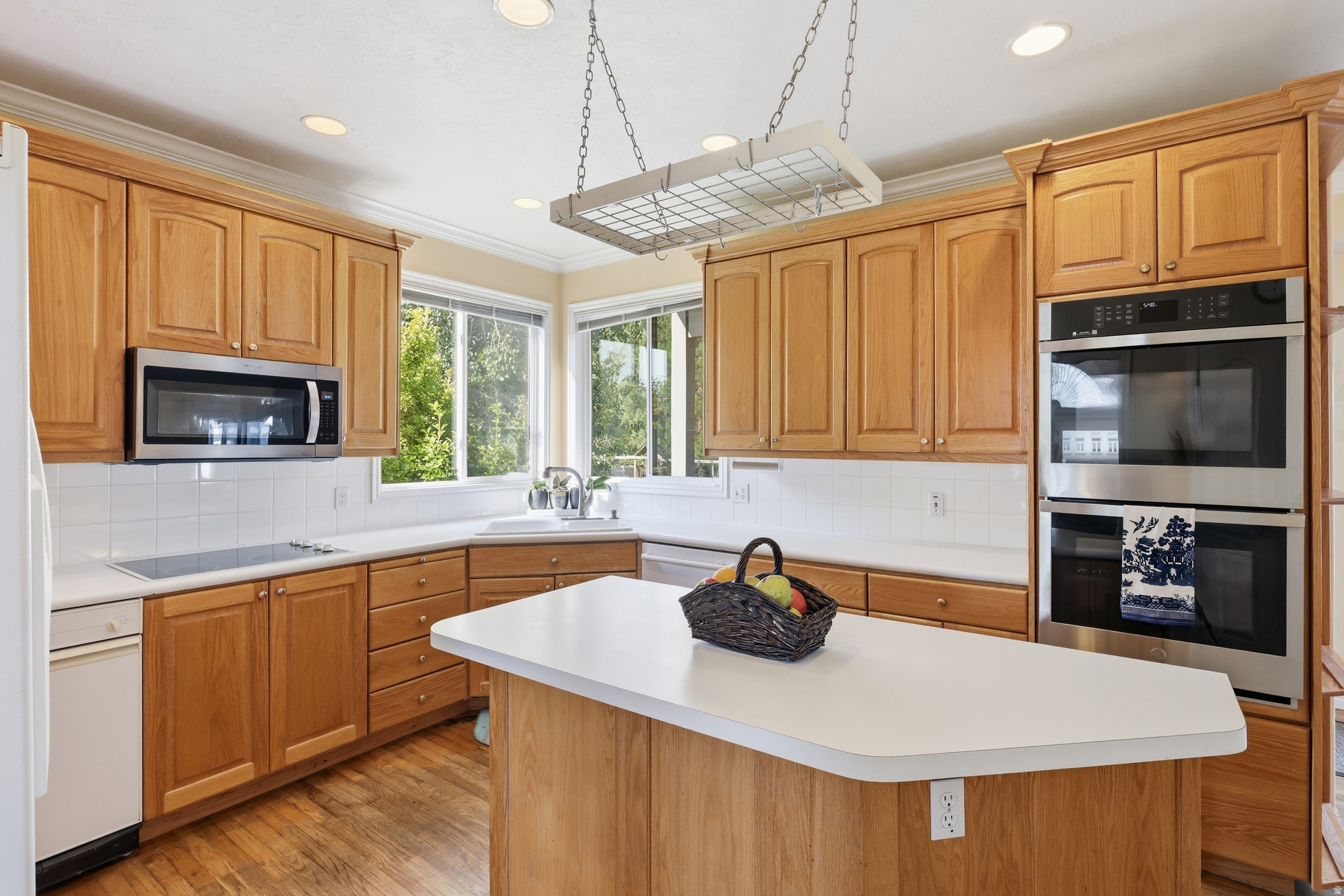 main property photo 8