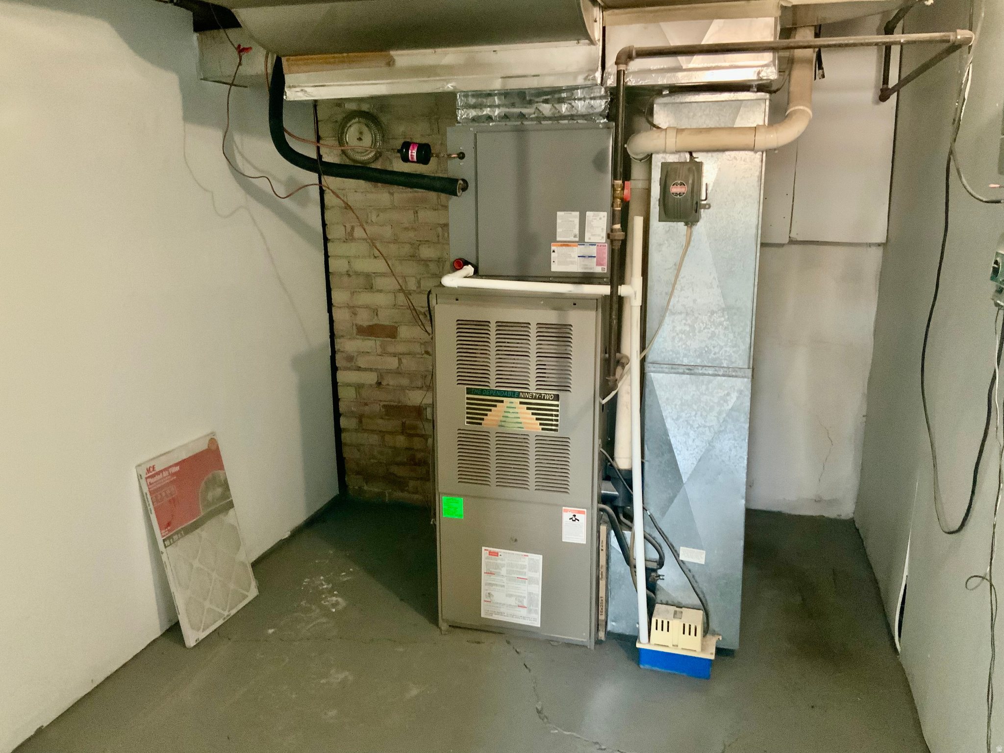 main property photo 29