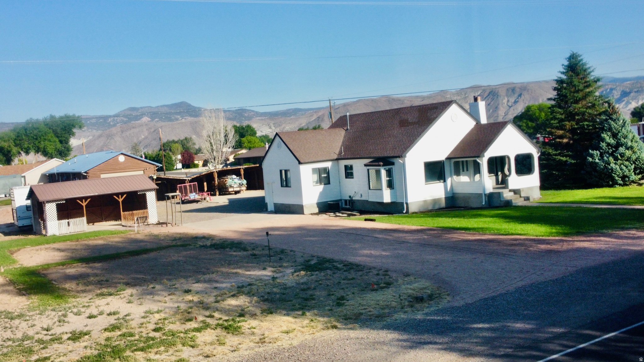 main property photo 35