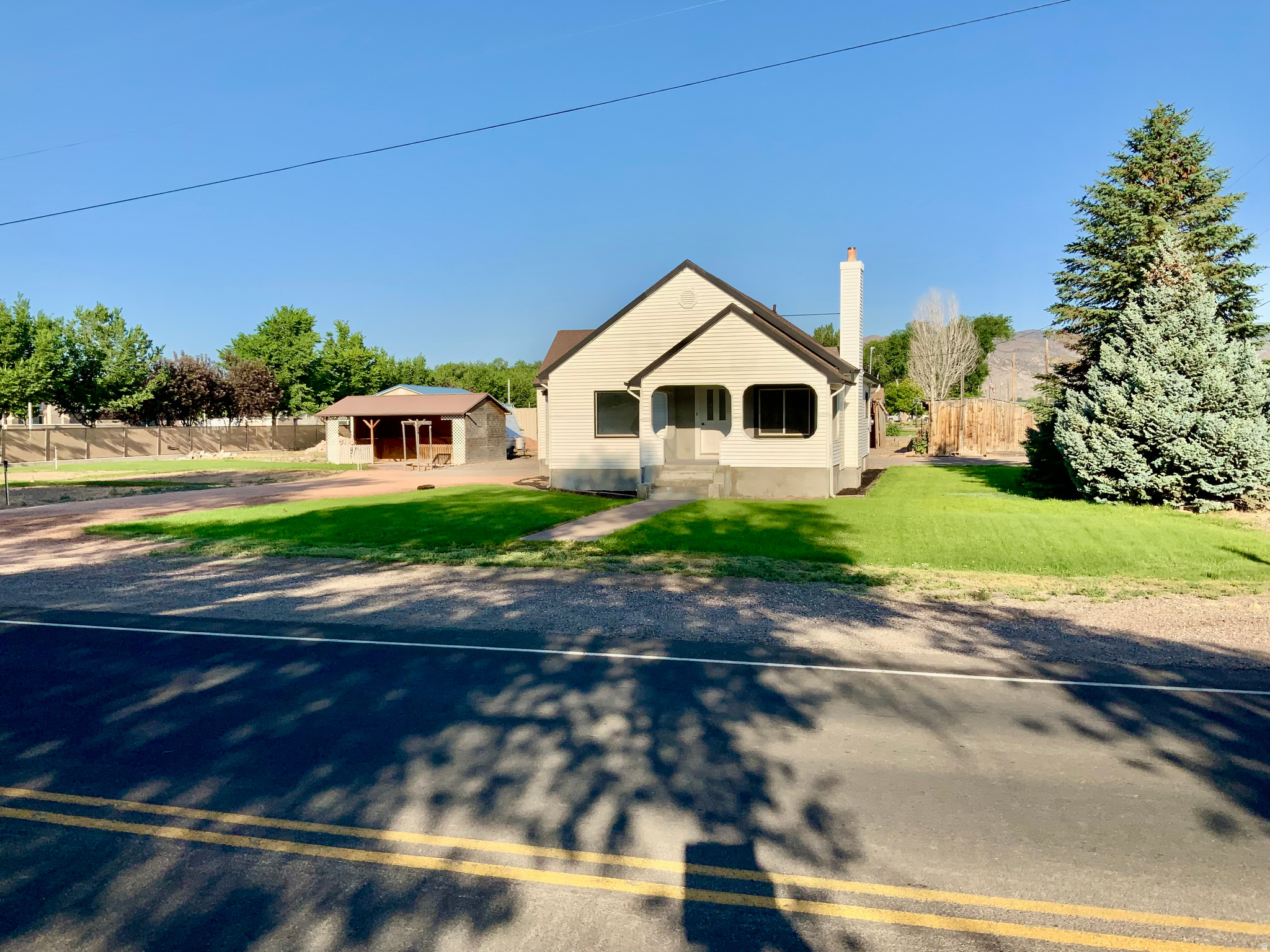 main property photo 36