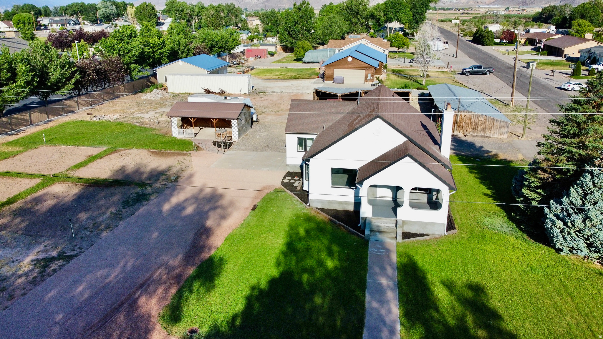 main property photo 46