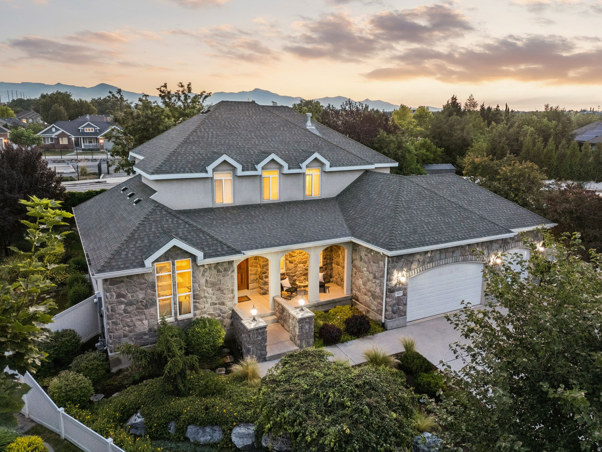 main property photo 50