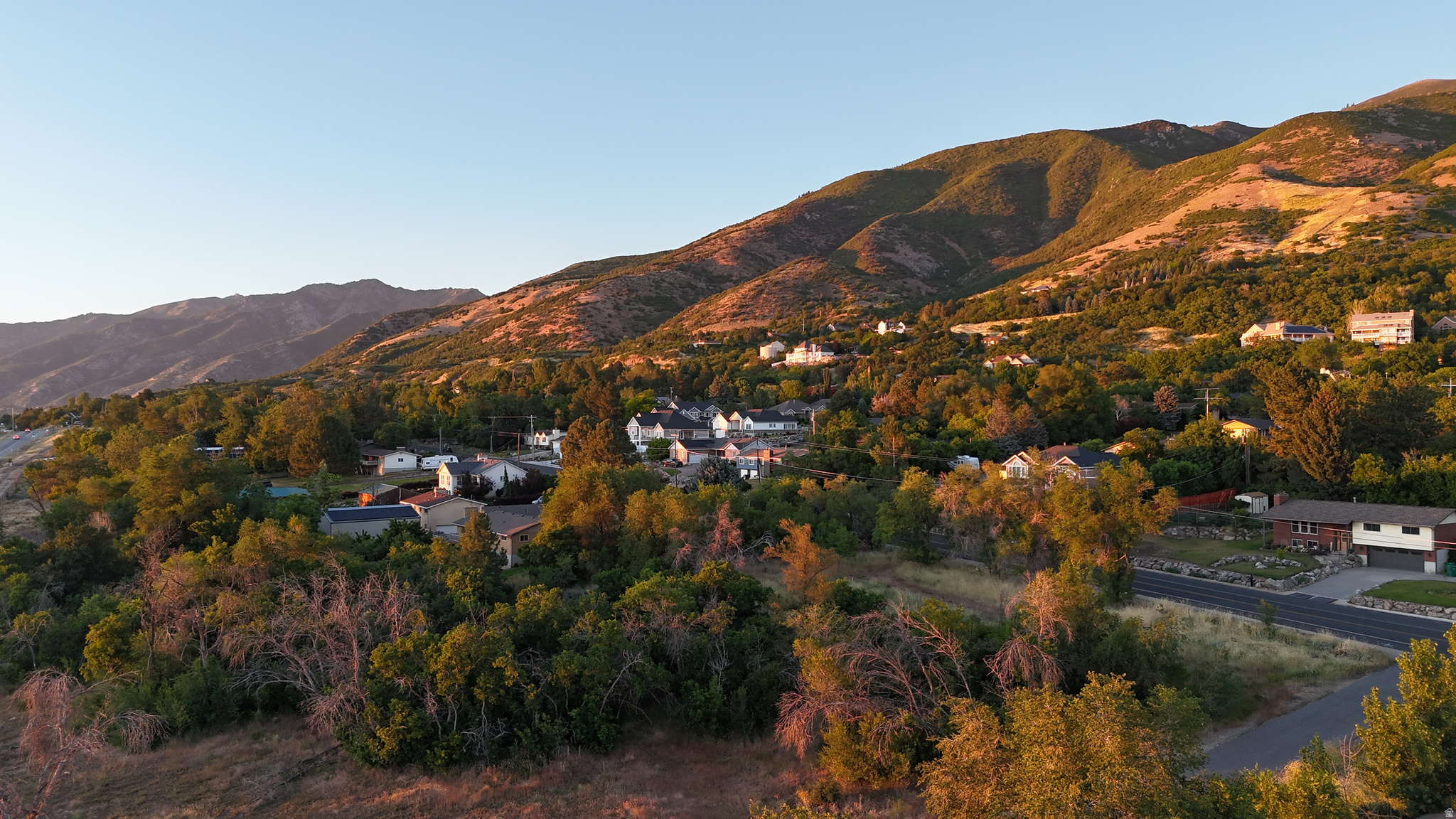 main property photo 14