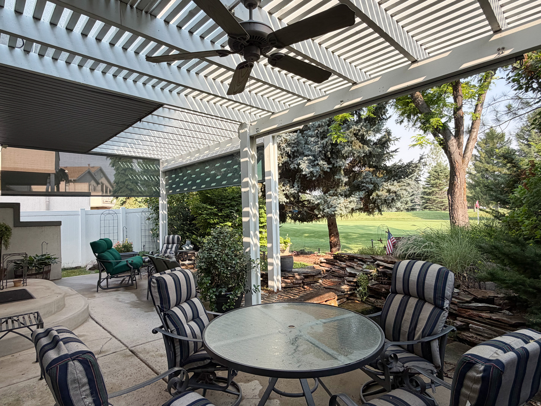 main property photo 31