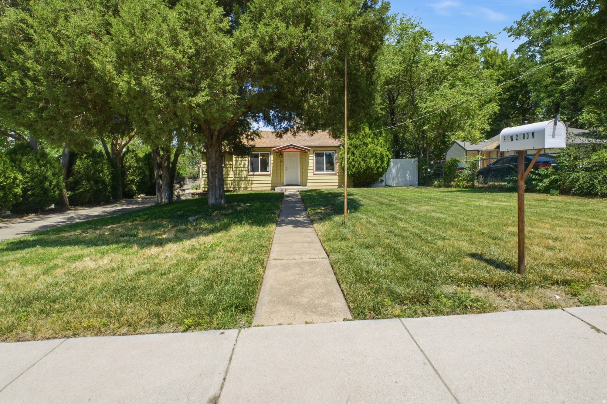 main property photo 15