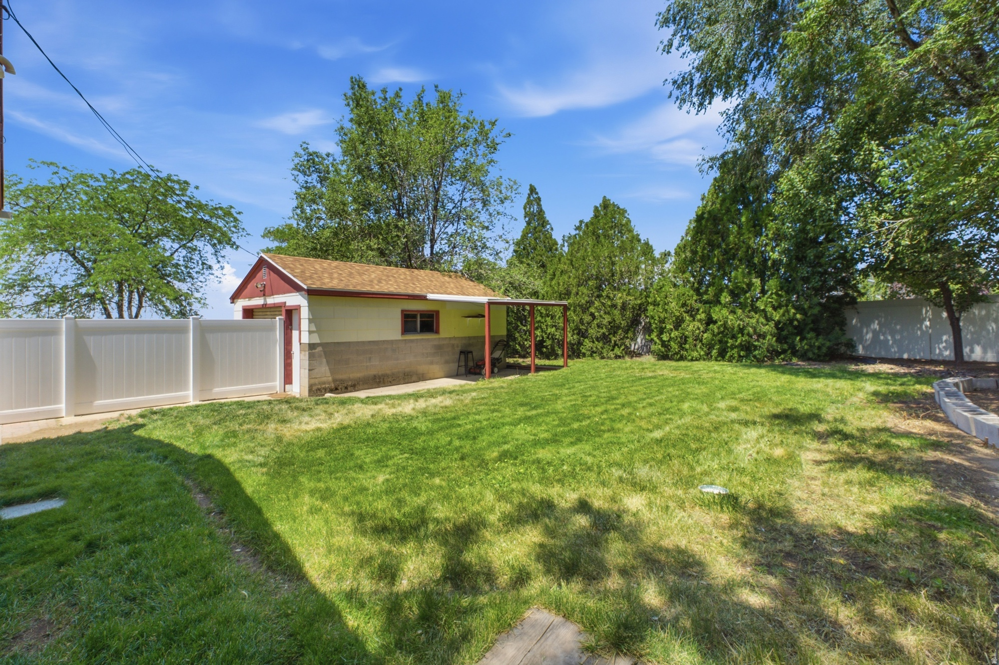 main property photo 21