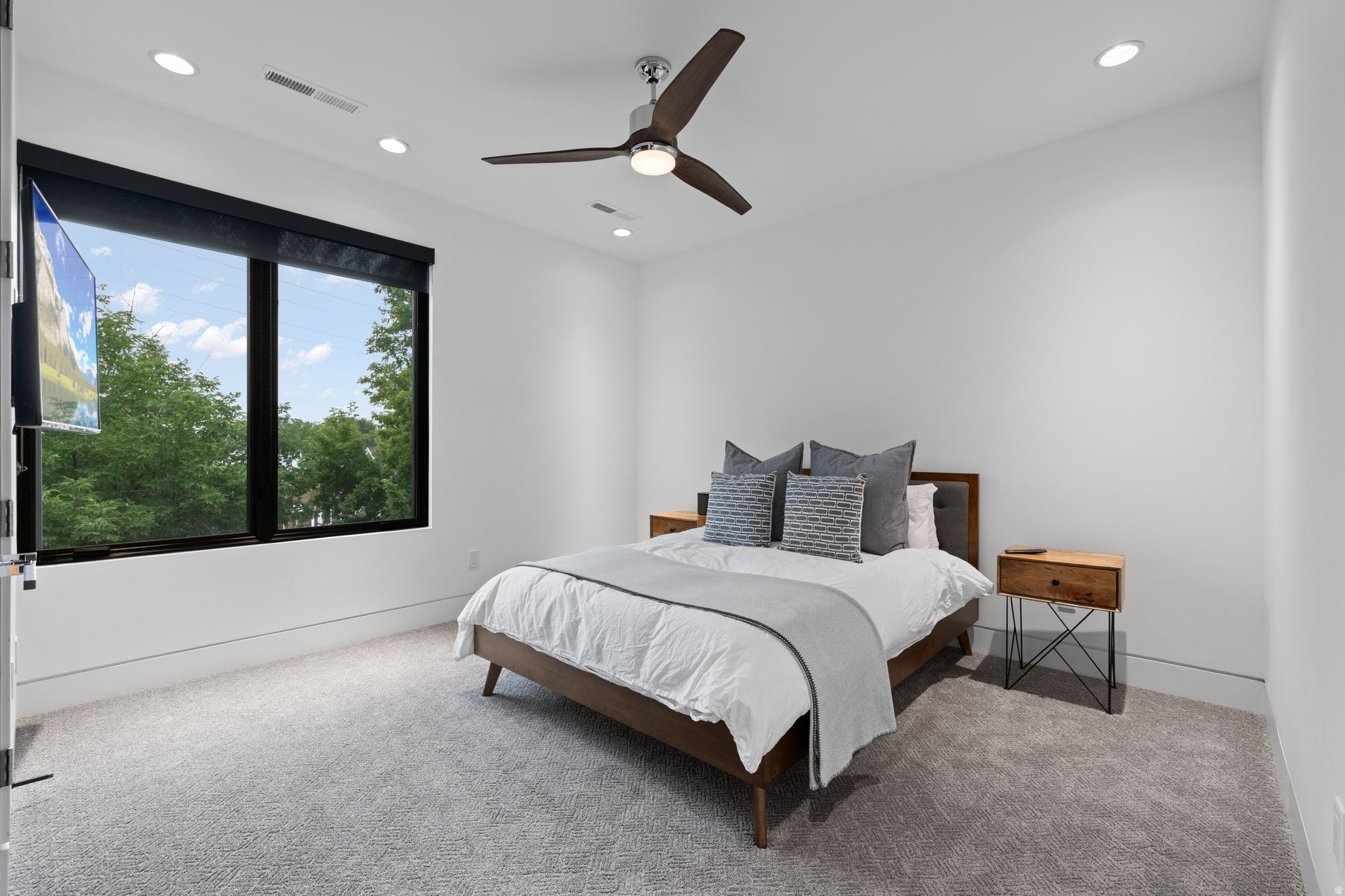 main property photo 67