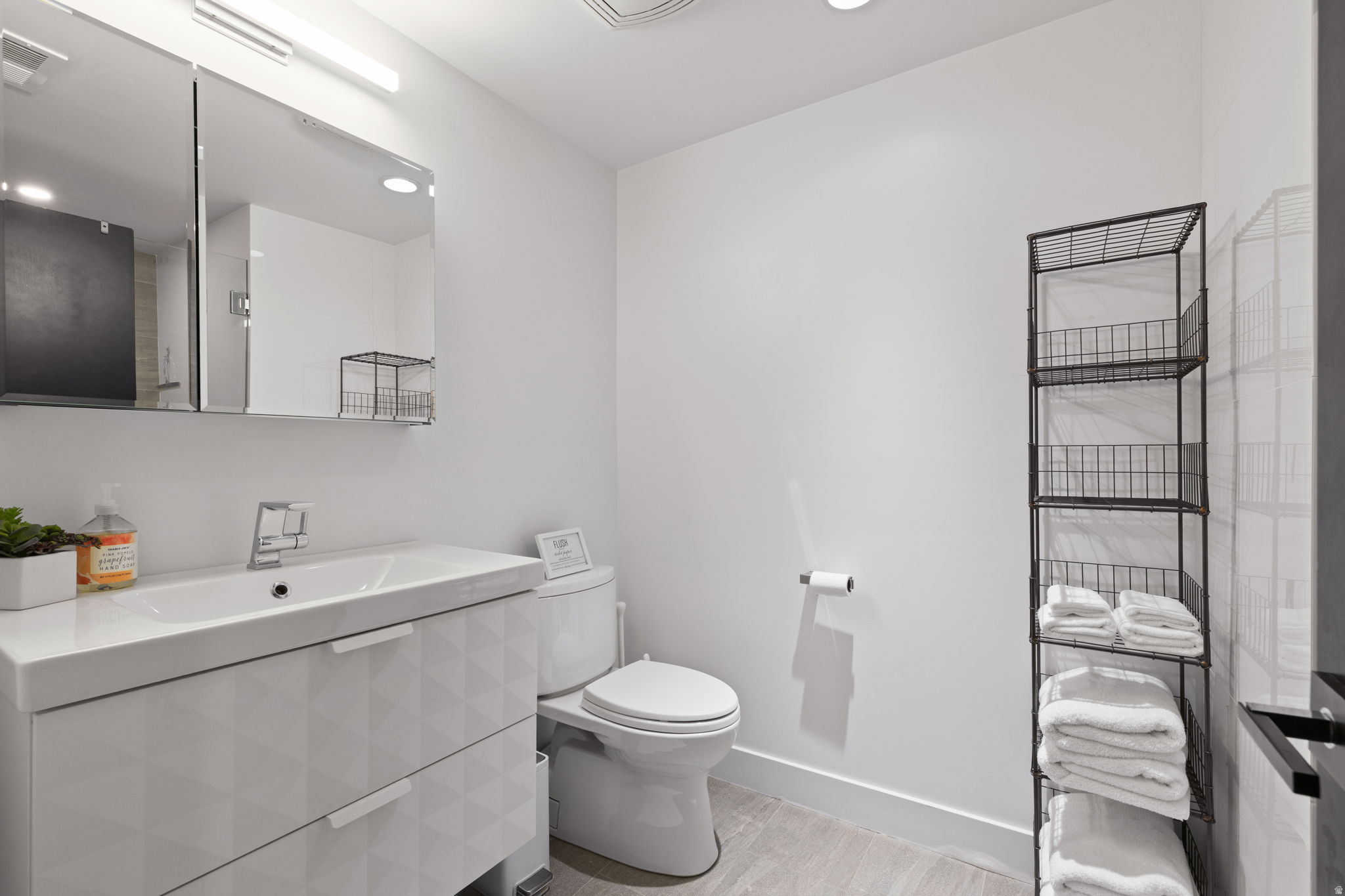 main property photo 76