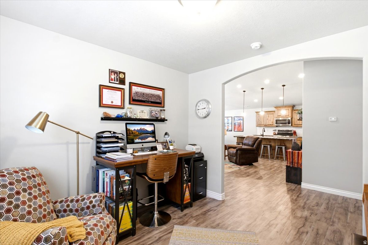 main property photo 15
