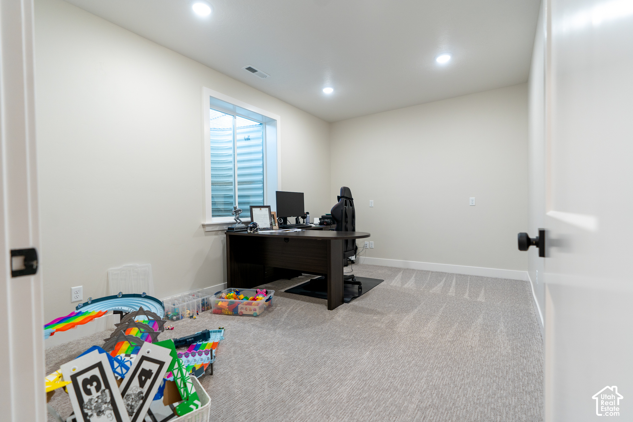 main property photo 59