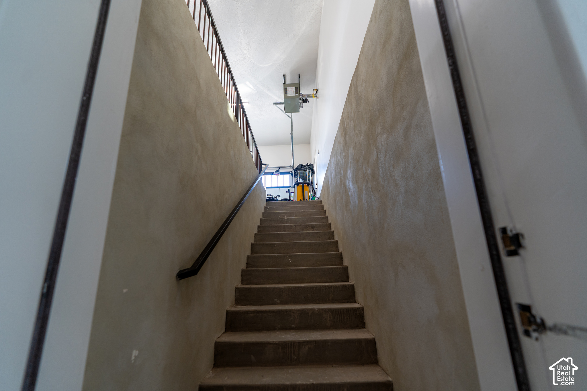 main property photo 74