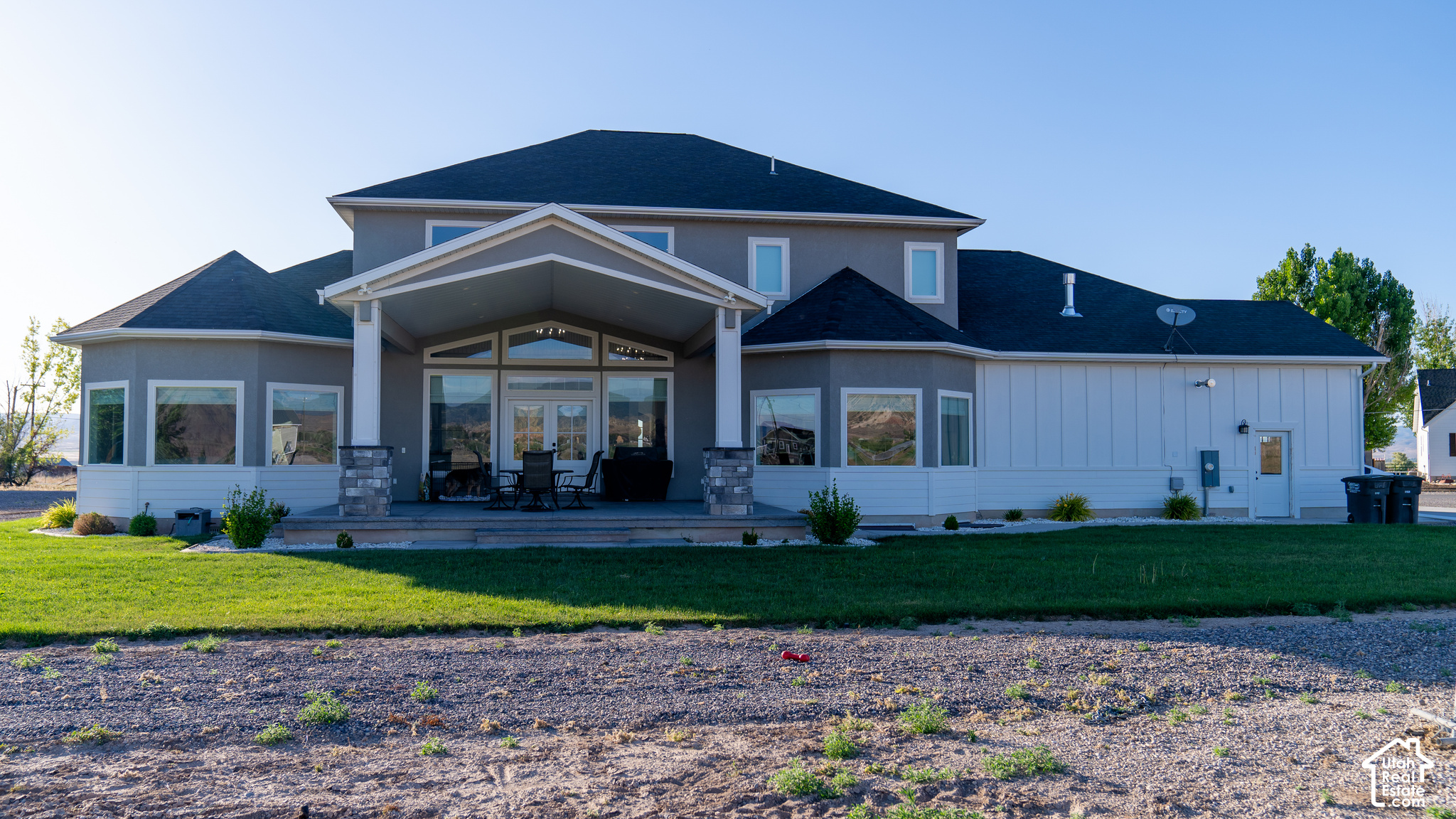 main property photo 78