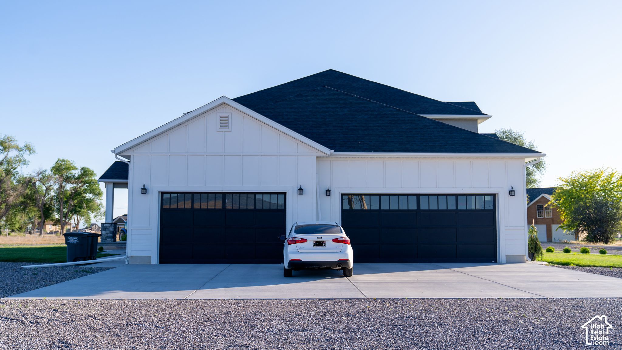 main property photo 79