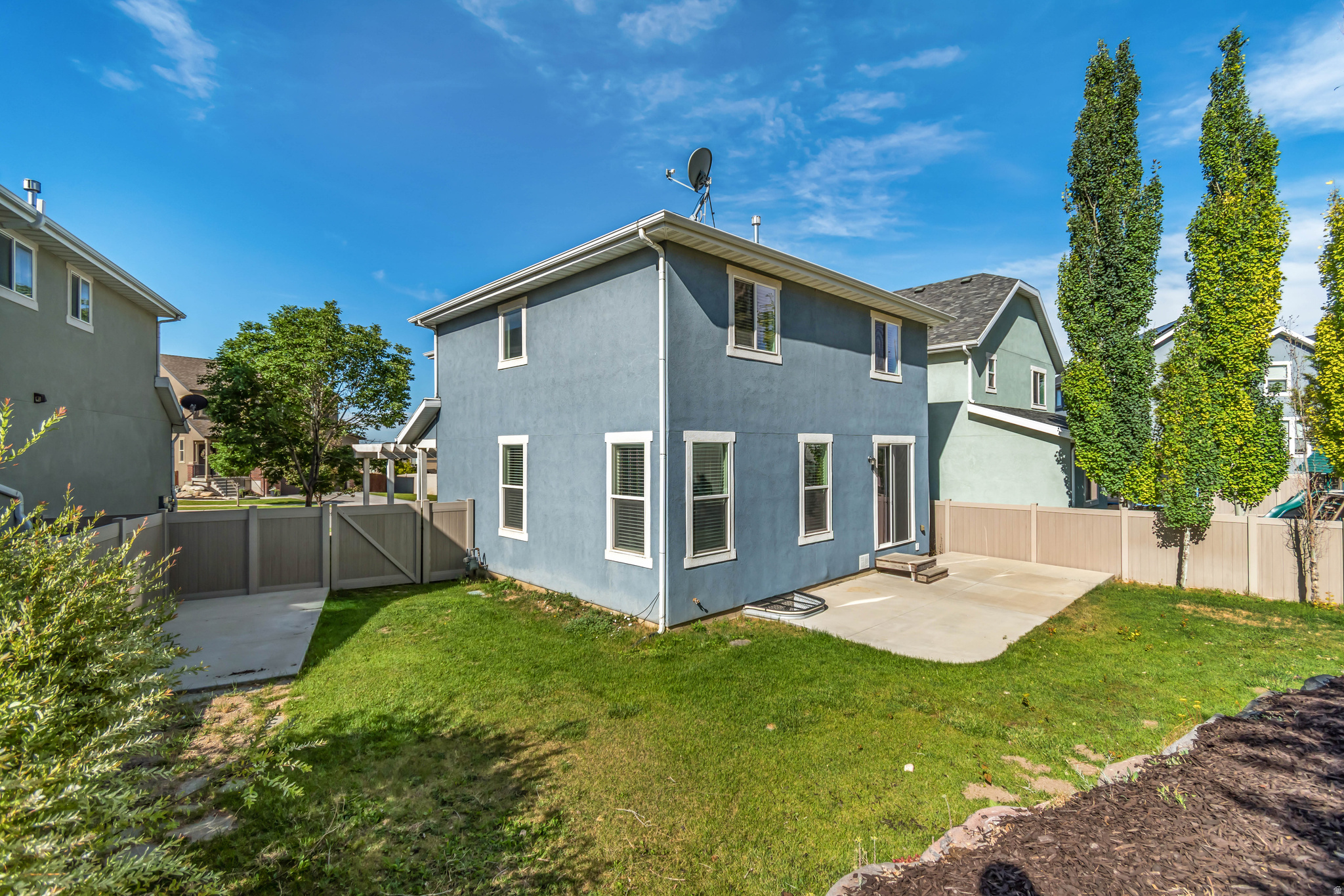 main property photo 31