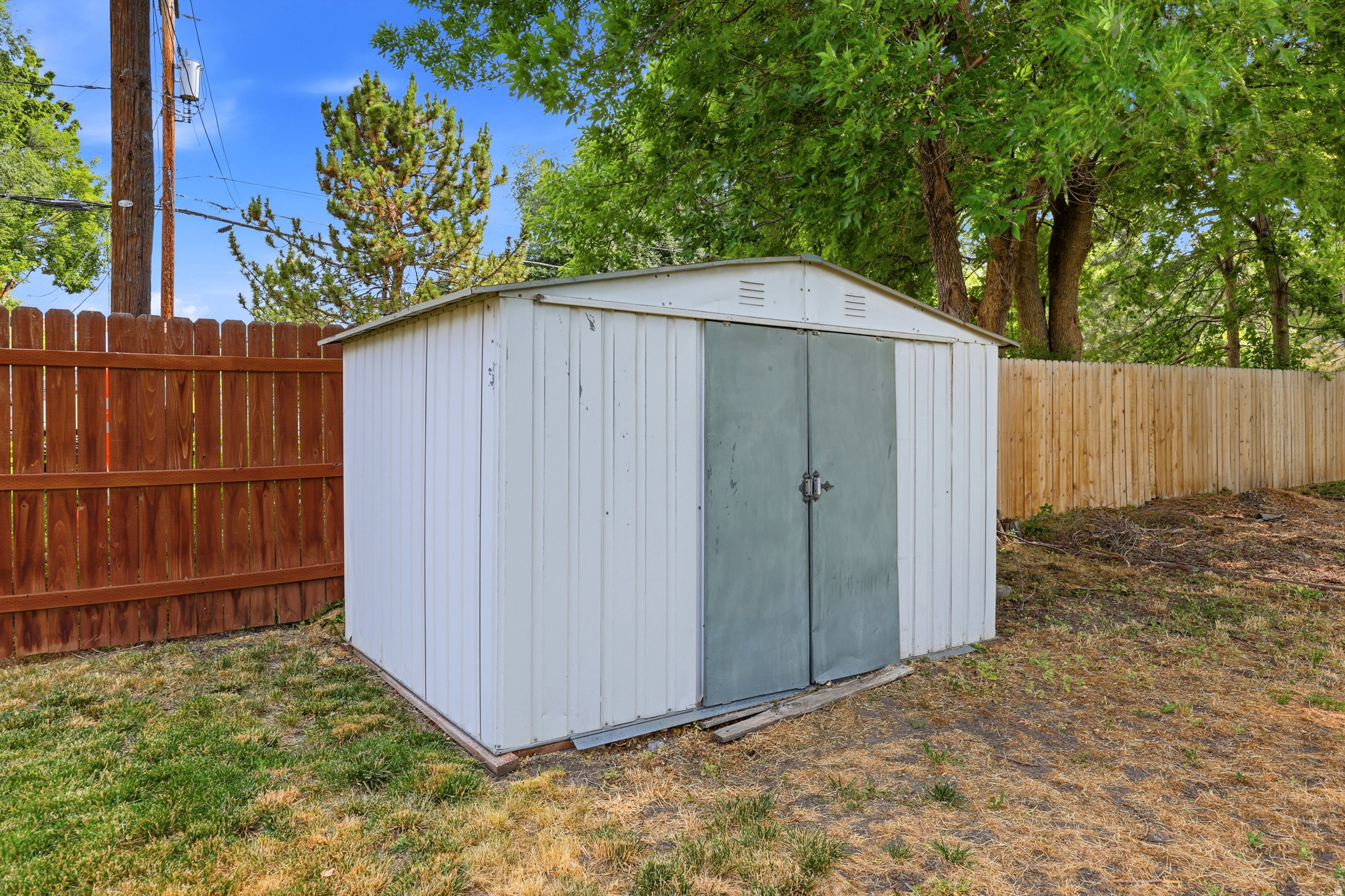 main property photo 45