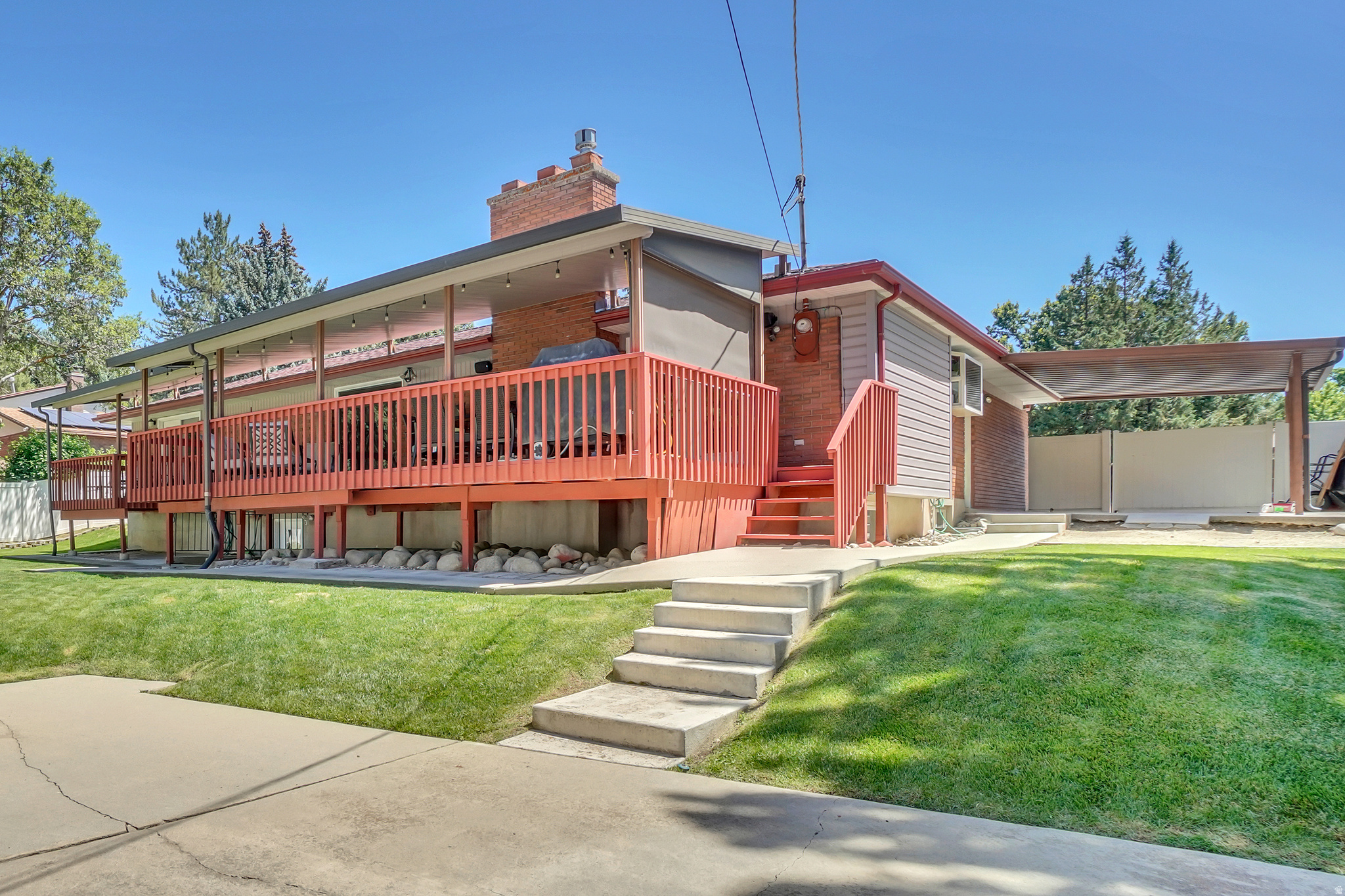 main property photo 50