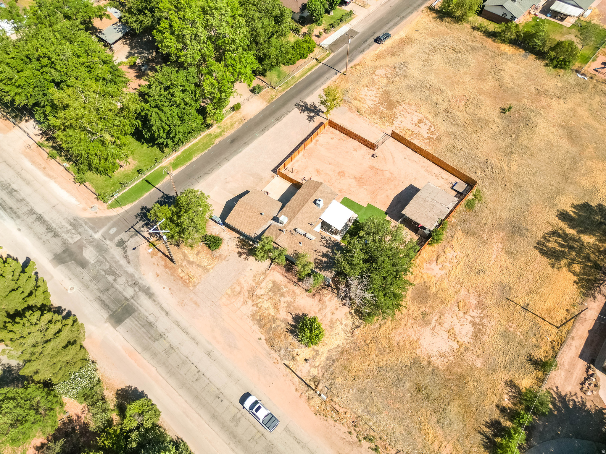 main property photo 29