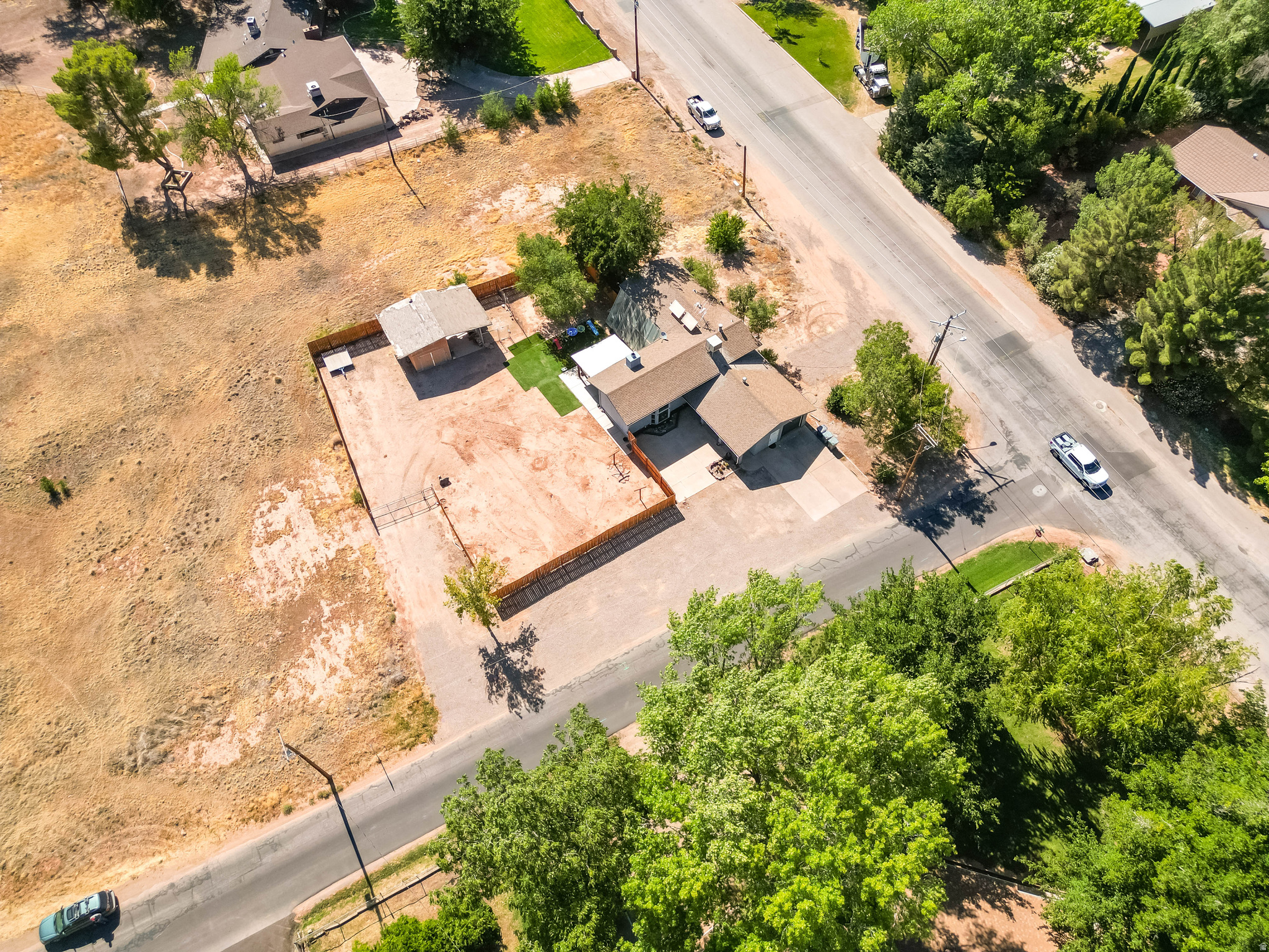 main property photo 31
