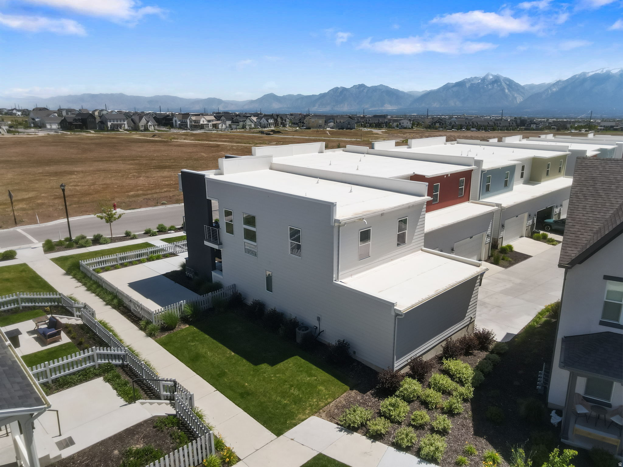 main property photo 26