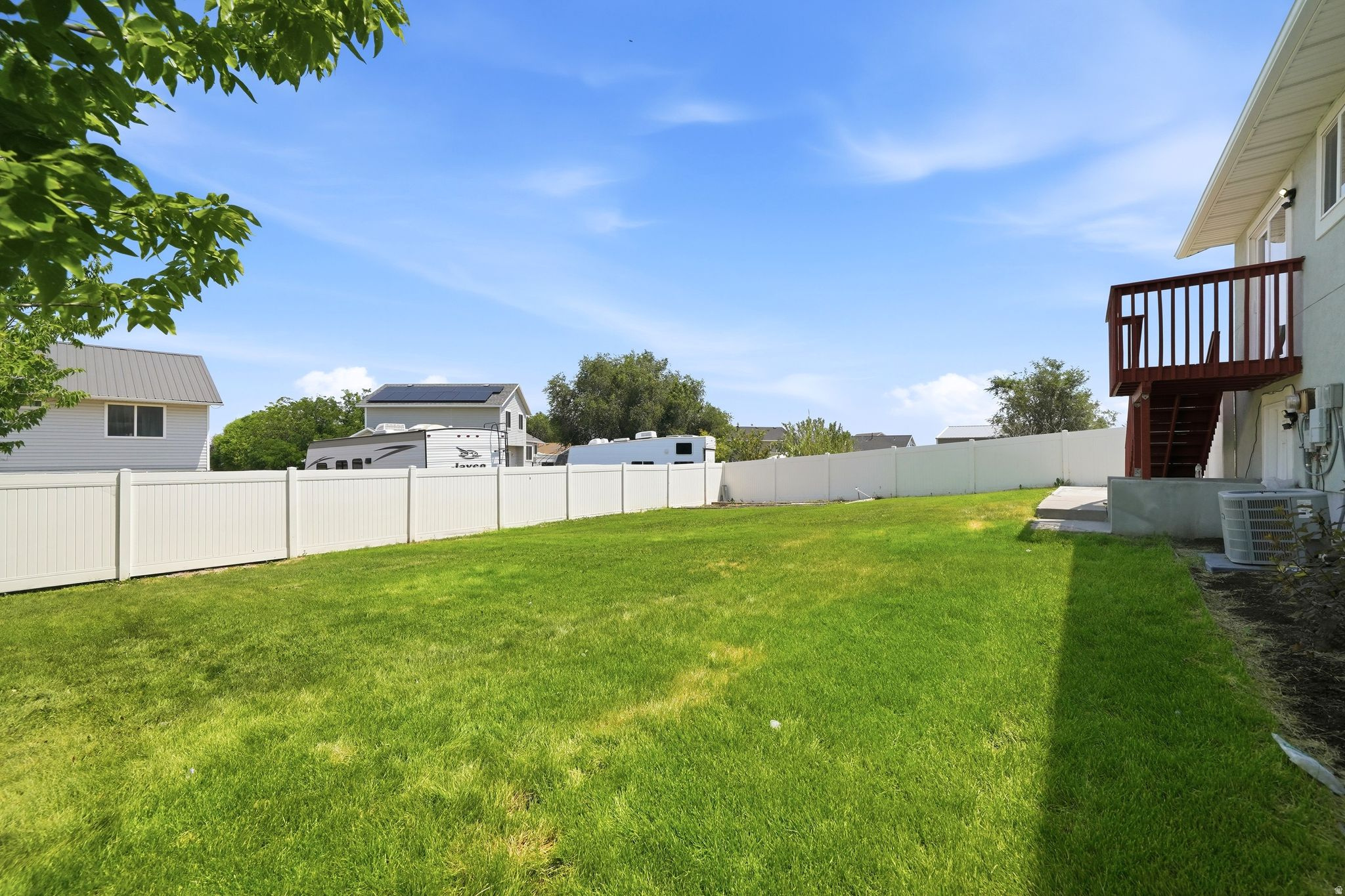 main property photo 29