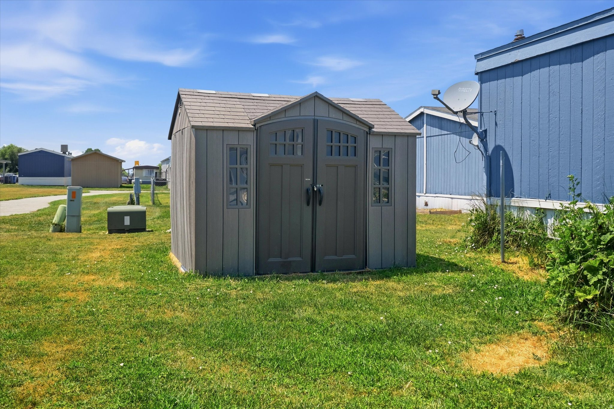 main property photo 31