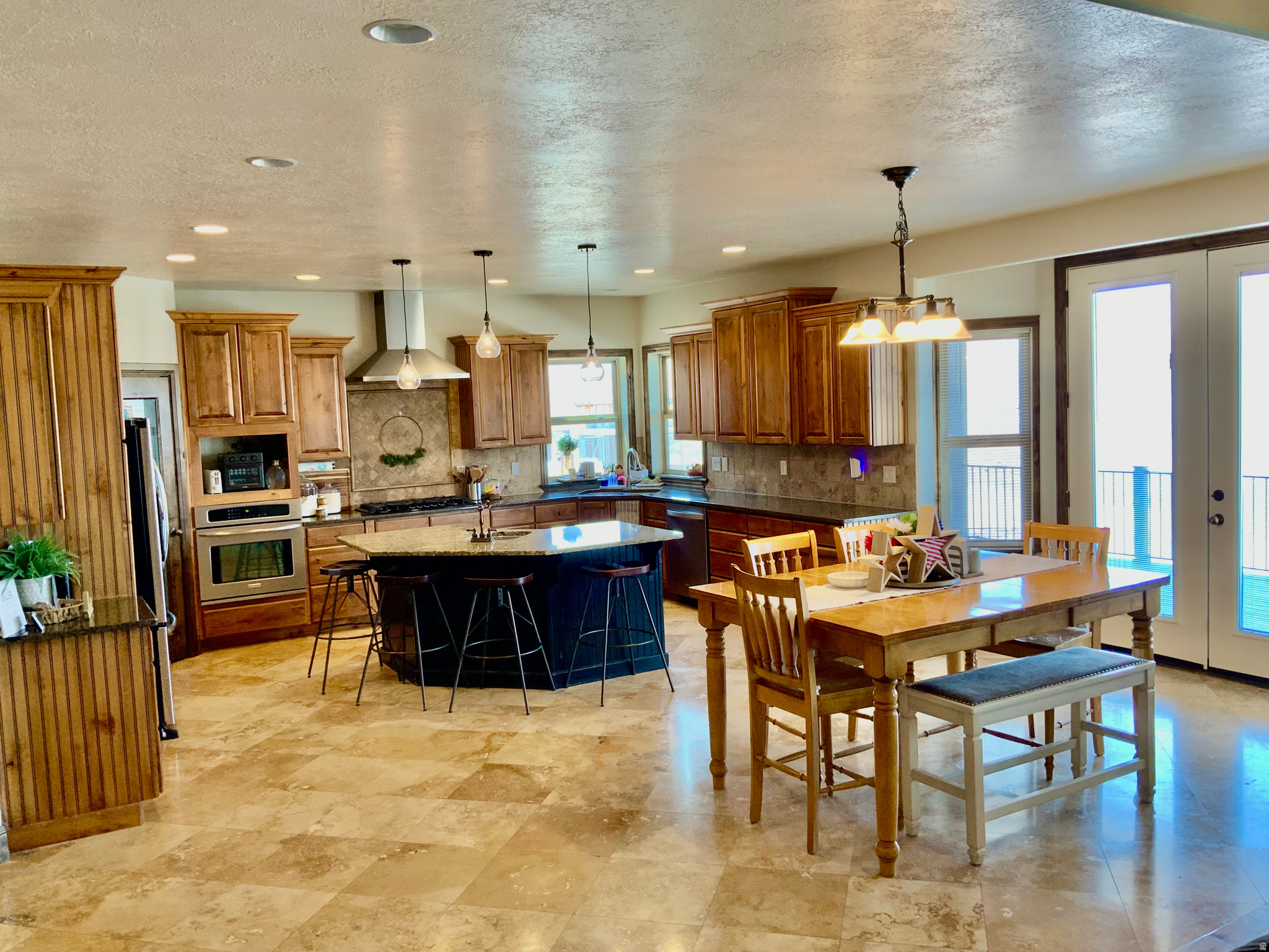 main property photo 17