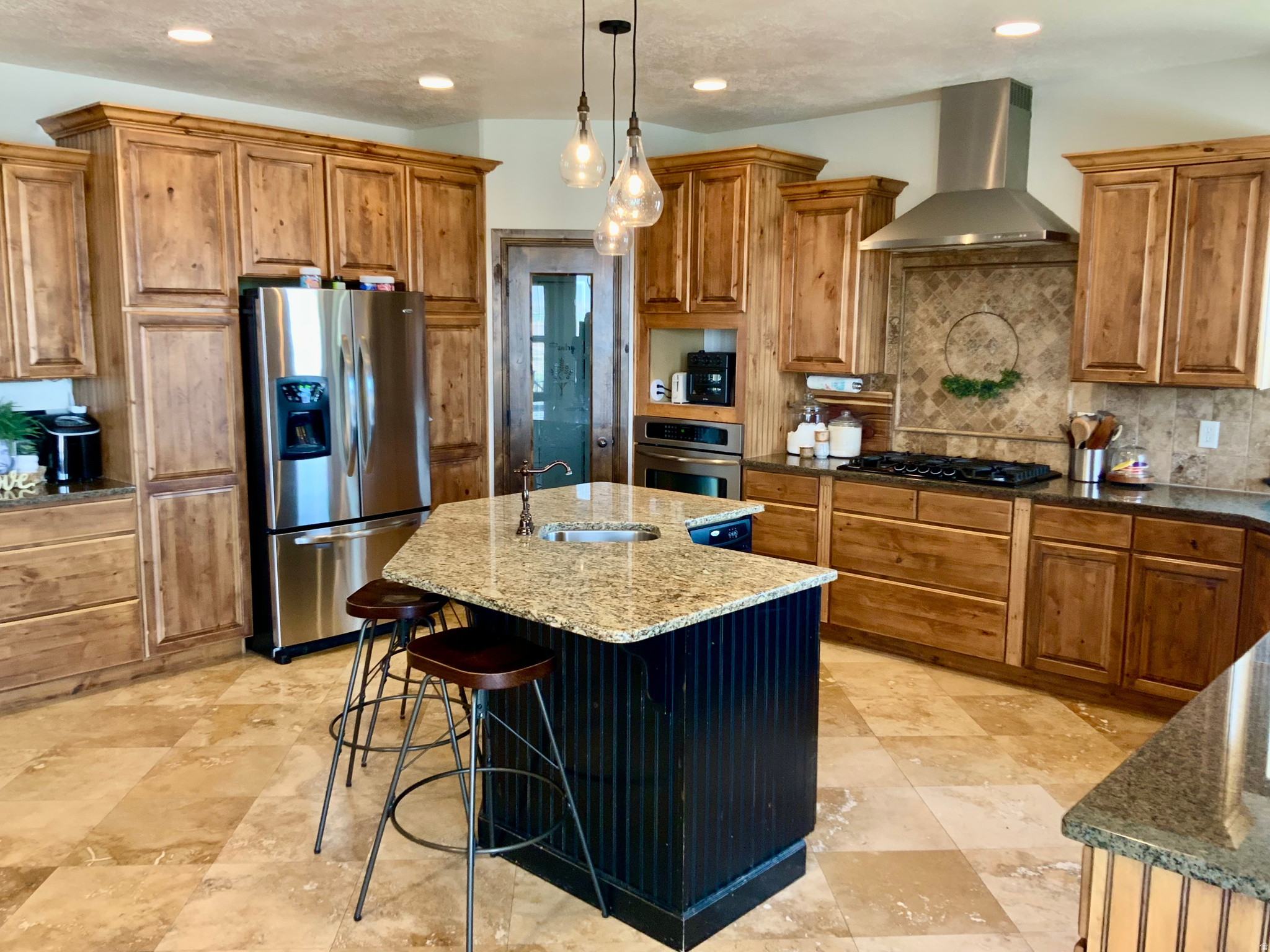 main property photo 20