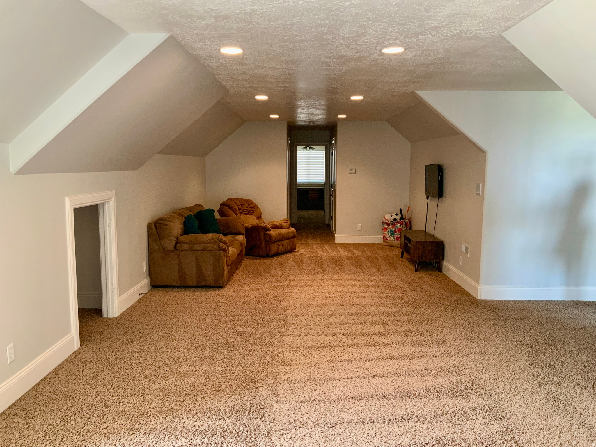 main property photo 77