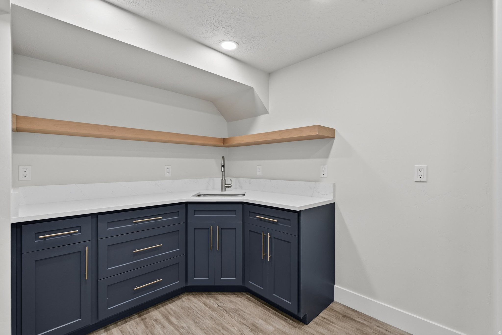 main property photo 70