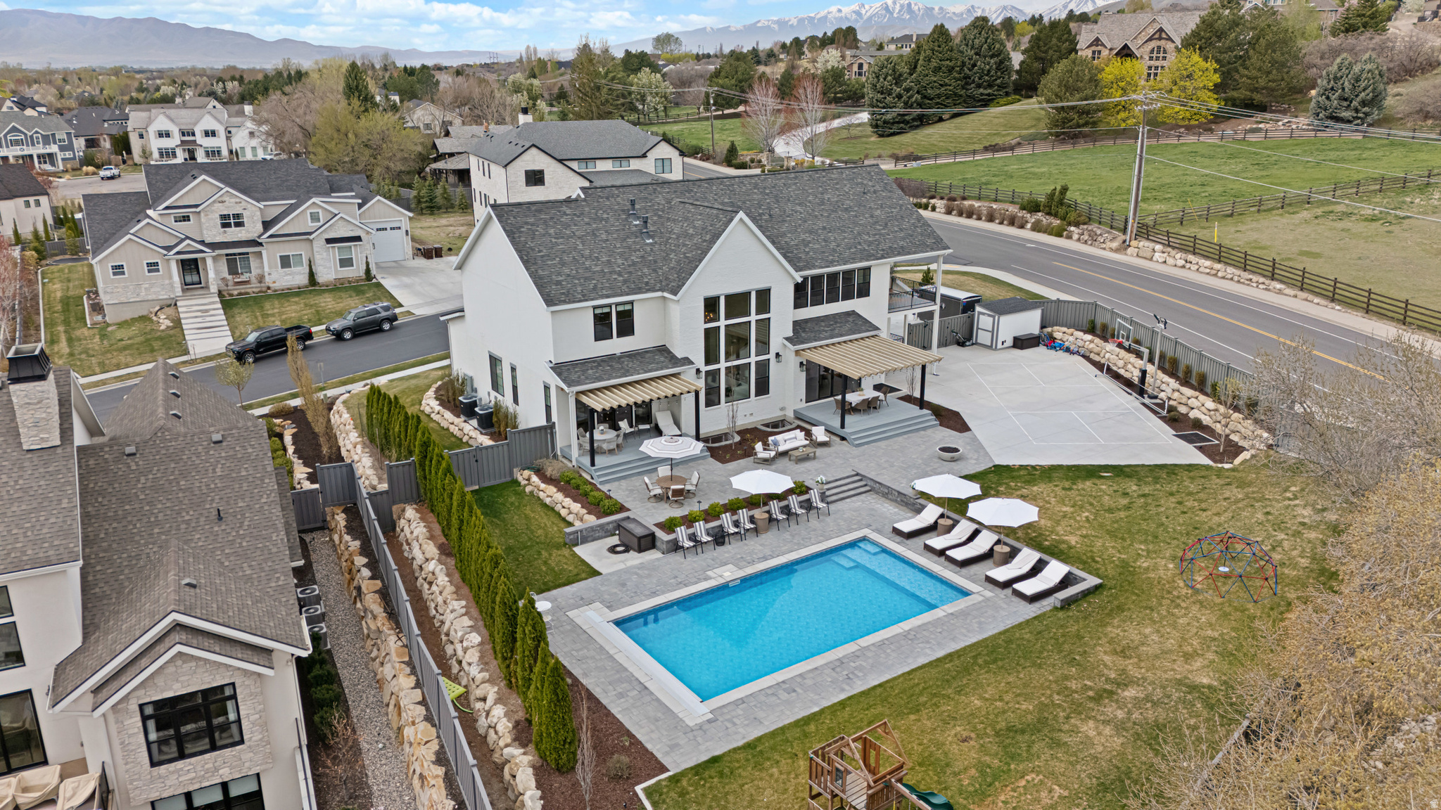 main property photo 57