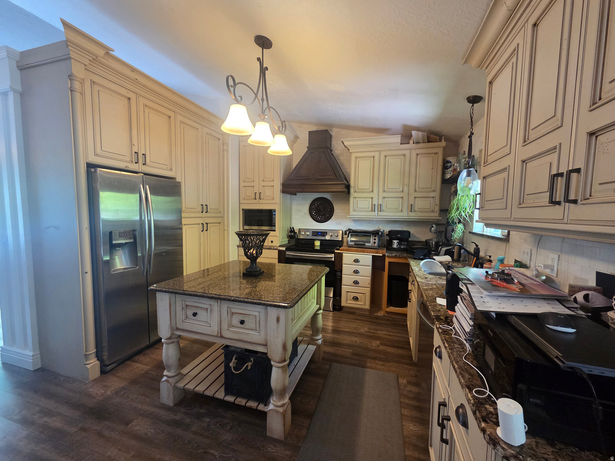 main property photo 5