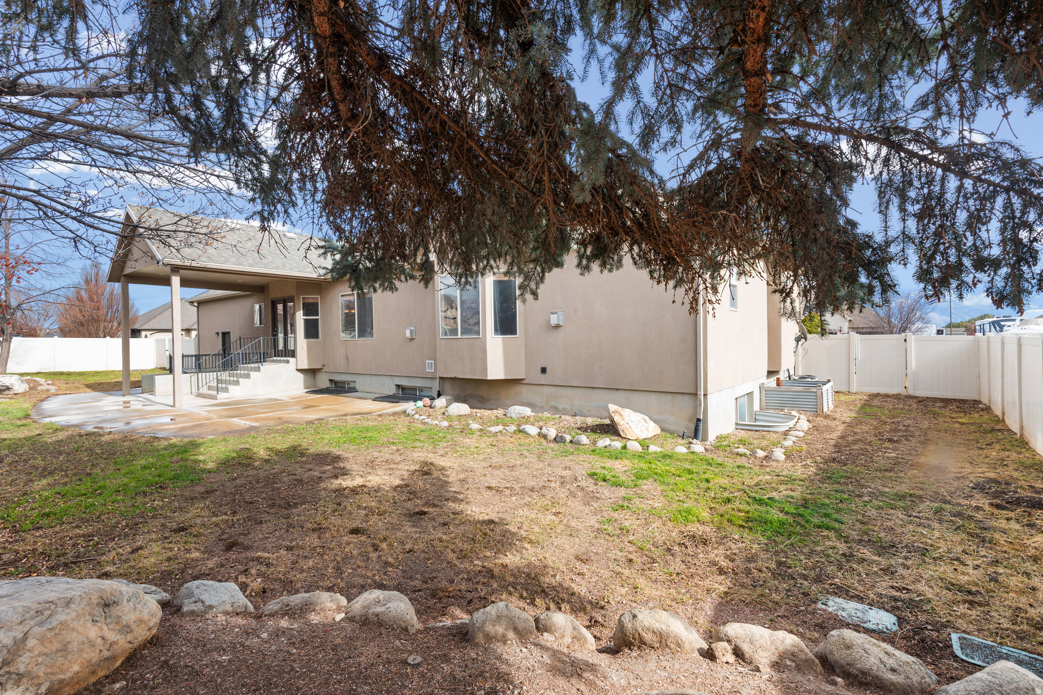 main property photo 43
