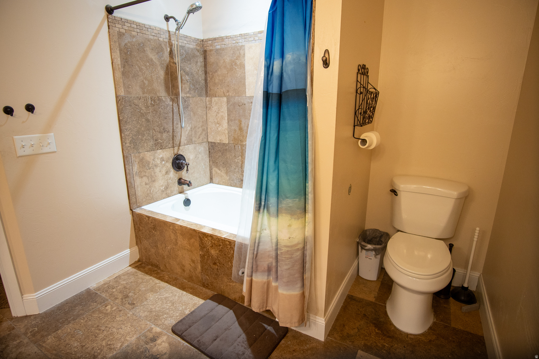 main property photo 23